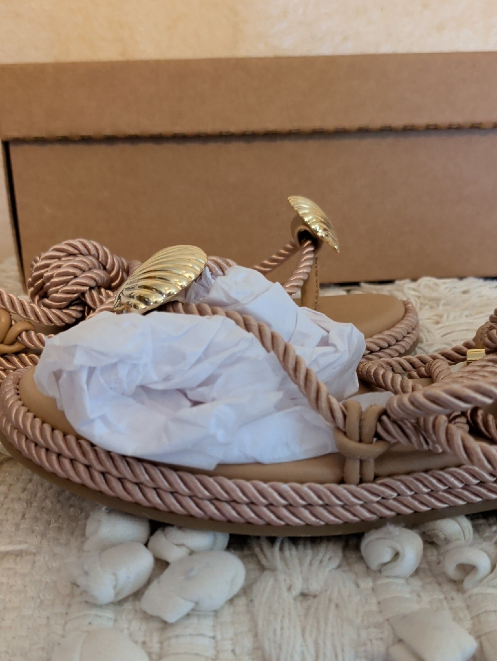 INC Shell & Rope Sandals 6 - Picture 3 of 7